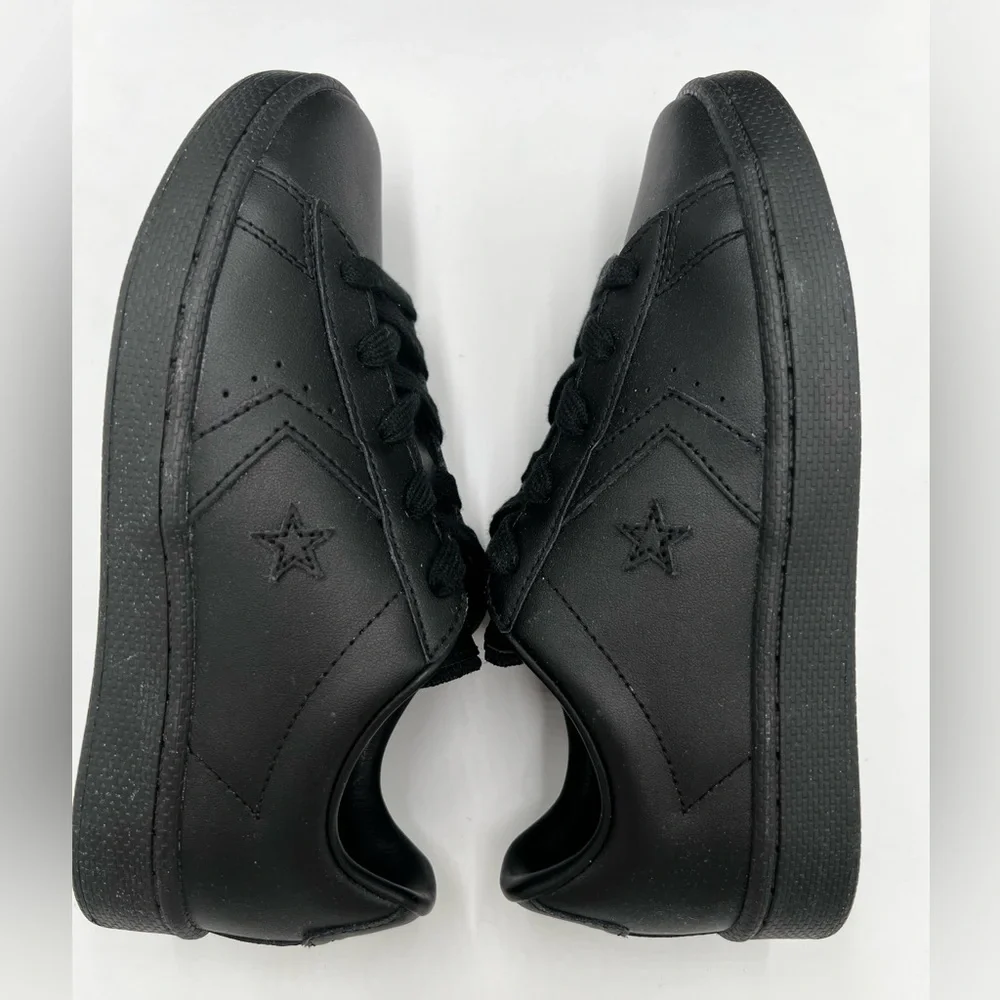 Converse Pro Leather Ox Youth Sneakers Black Black Black‎ 358172C Size 2 US